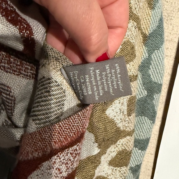 Vince Camuto Earthy Tones Knit Scarf - Picture 3 of 4